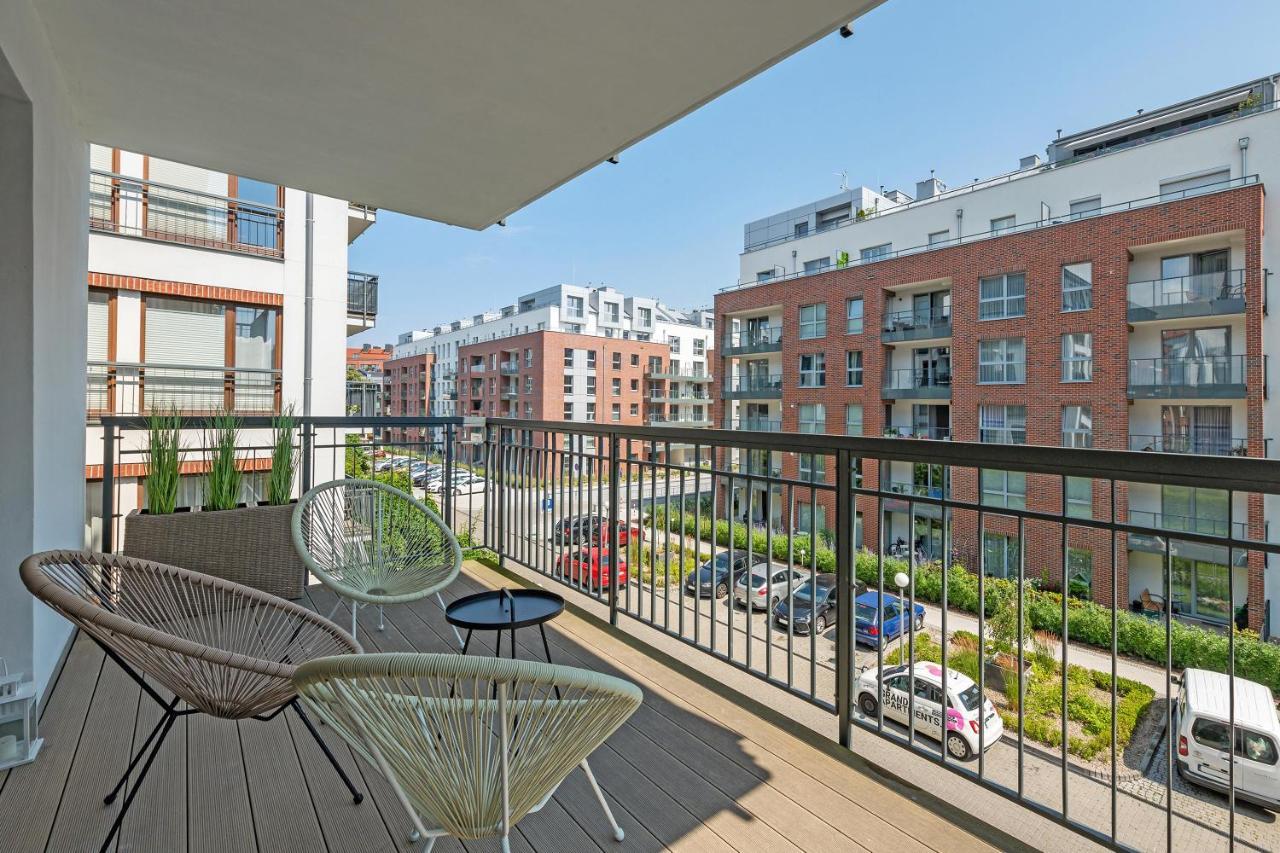 Szafarnia Marina, City Center & Free Parking By Downtown Apartments Гданьск Экстерьер фото